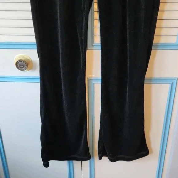 Hannah Jones New York Black Velour Pants - Picture 2 of 11